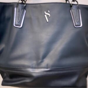 Simply Vera blue/gray shoulder bag with silver chain strap